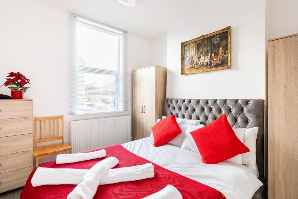 Parkside Stay North London - Victoria Line Bagian luar foto