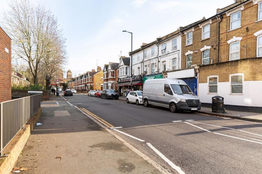 Parkside Stay North London - Victoria Line Bagian luar foto